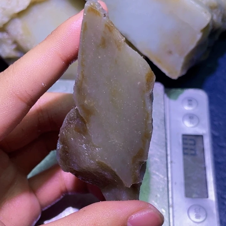 和田玉（糖玉）未镶嵌珠宝半成品