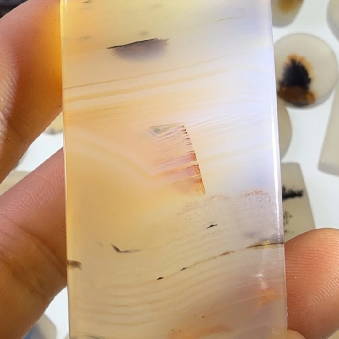 玛瑙/玉髓未镶嵌珠宝半成品