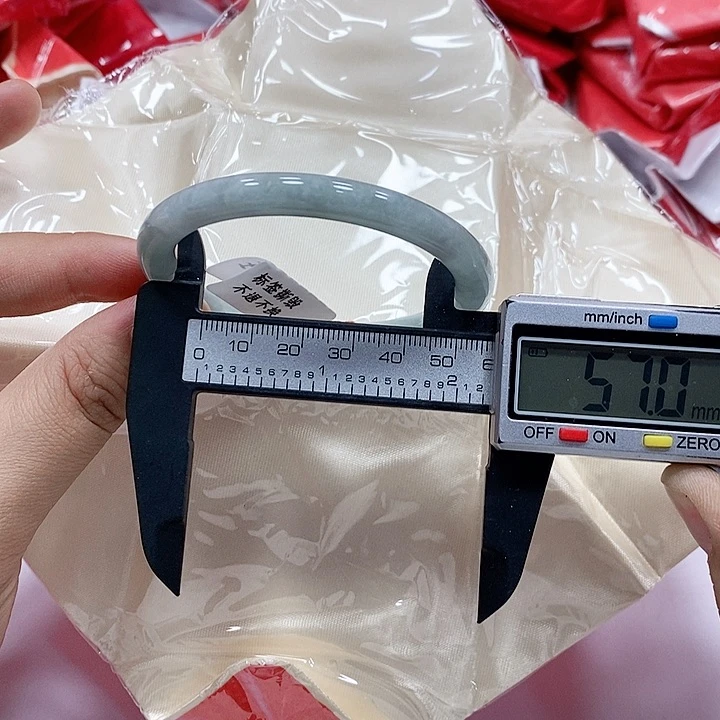 翡翠手镯未镶嵌117