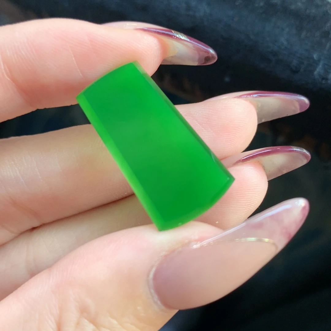 翡翠裸石26.94-14.09-2.0