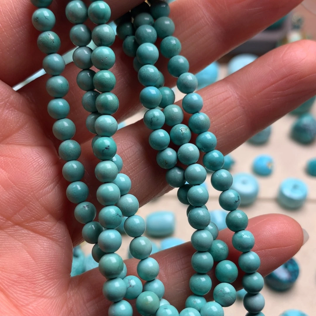 绿松石未镶嵌颈饰