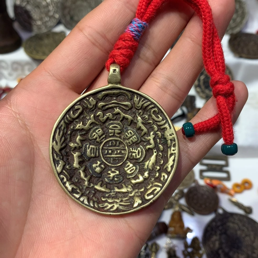 泥塑直播间漏价老九宫八卦牌明