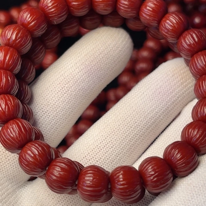 伊***丁猴头核桃手串土豪911