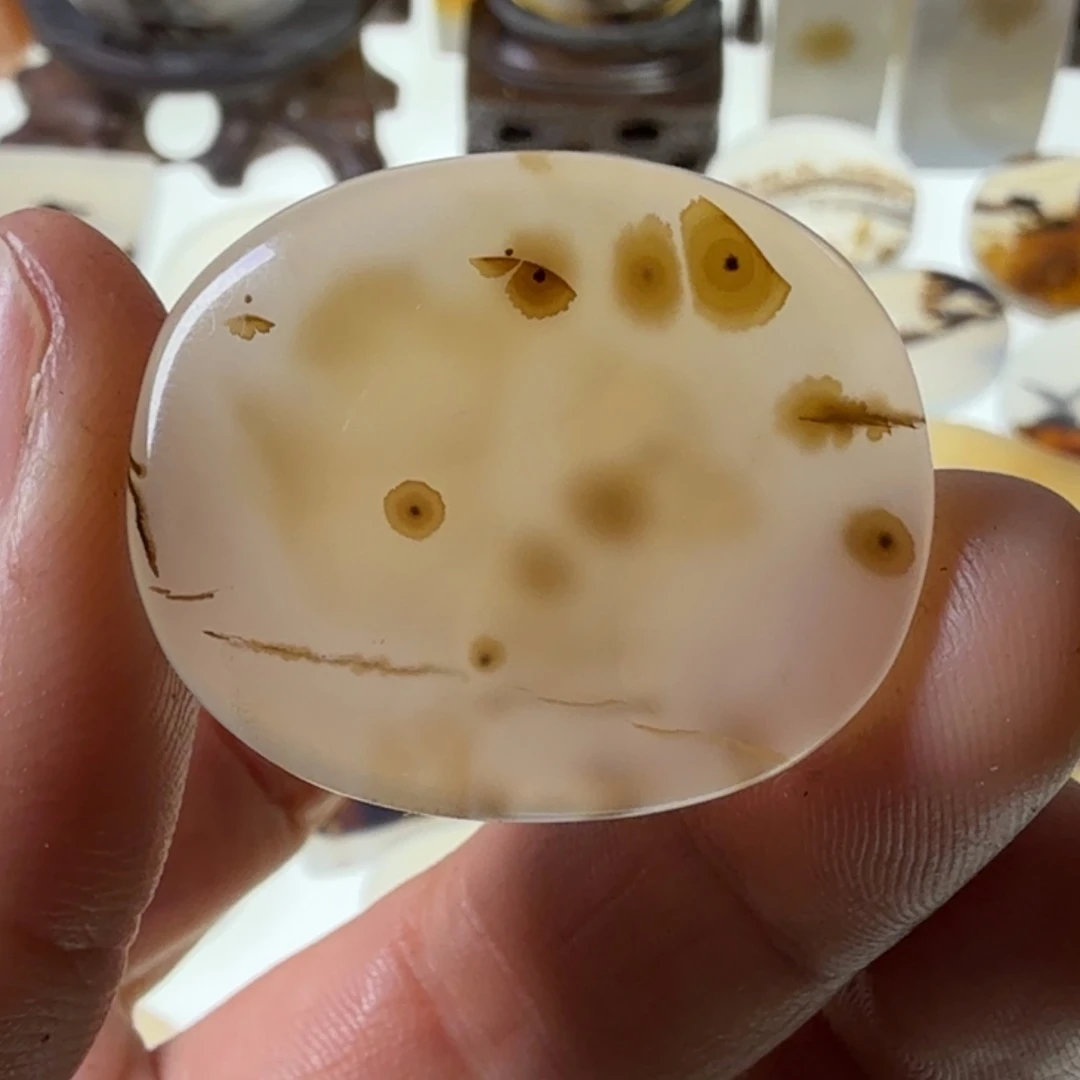 玛瑙/玉髓未镶嵌珠宝半成品