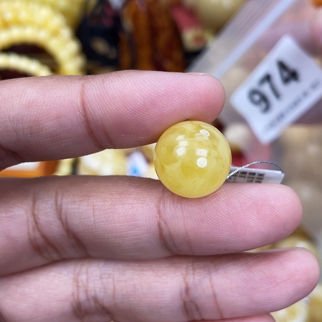 蜜蜡未镶嵌珠宝奇石14.8