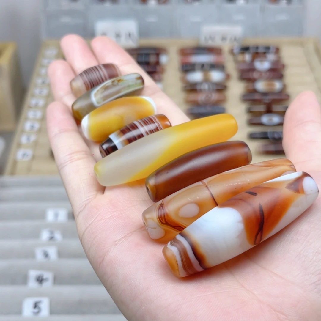 君***器合金颈饰玛瑙/玉髓