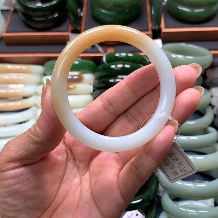 【闪购商品】和田玉手镯未镶嵌