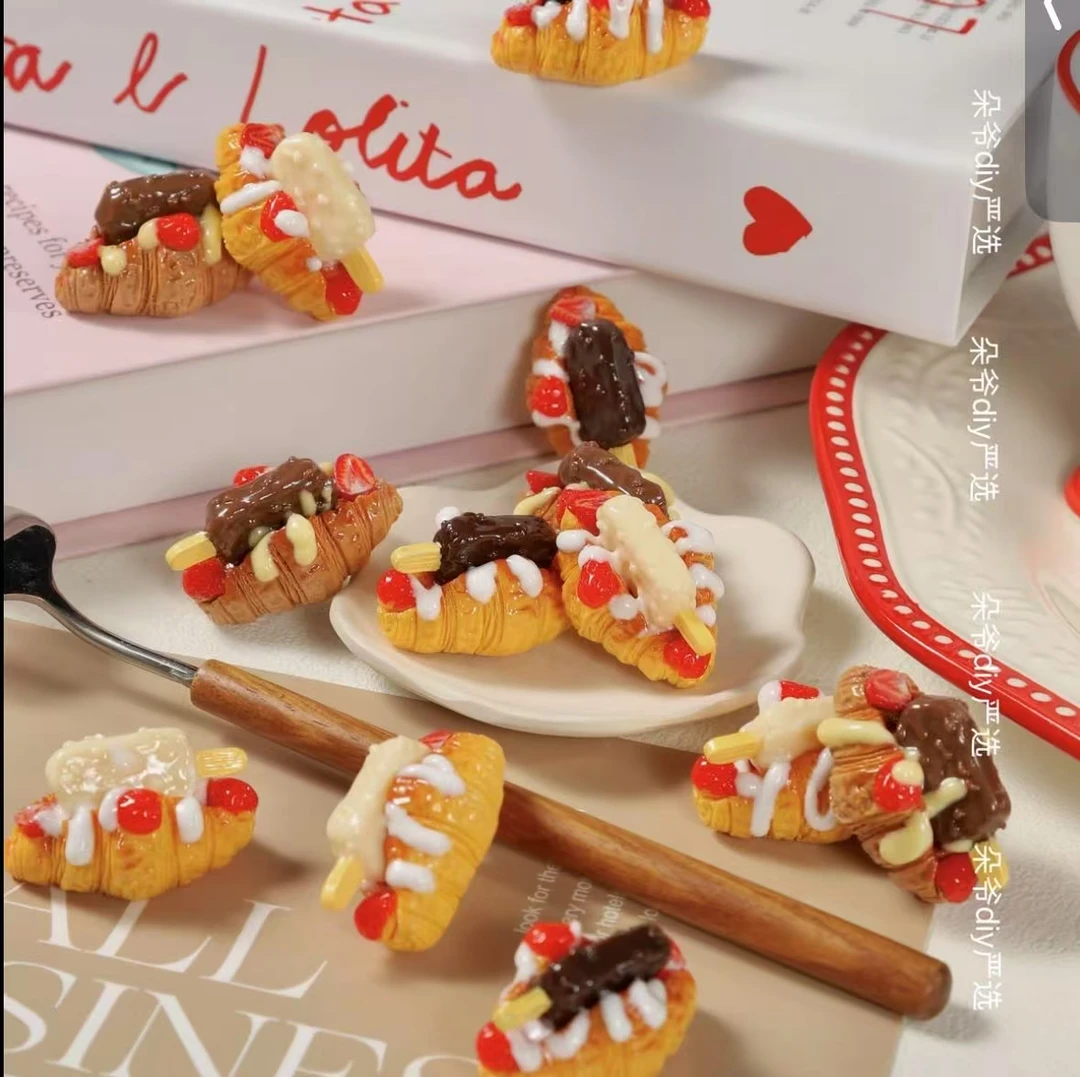 【7.1-7.19】满39包邮树脂饰品,或者拍一号链接可随单