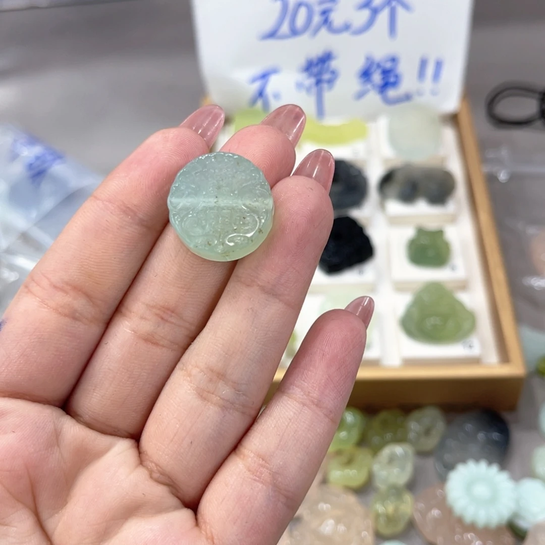 ****未镶嵌蛇纹石玉手镯
