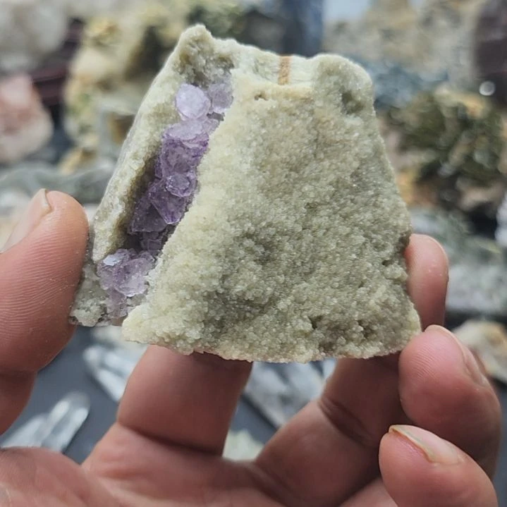 摆件未镶嵌水晶紫萤石和软糖共生
