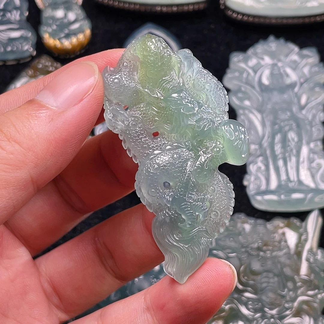 颈饰未镶嵌翡翠5，