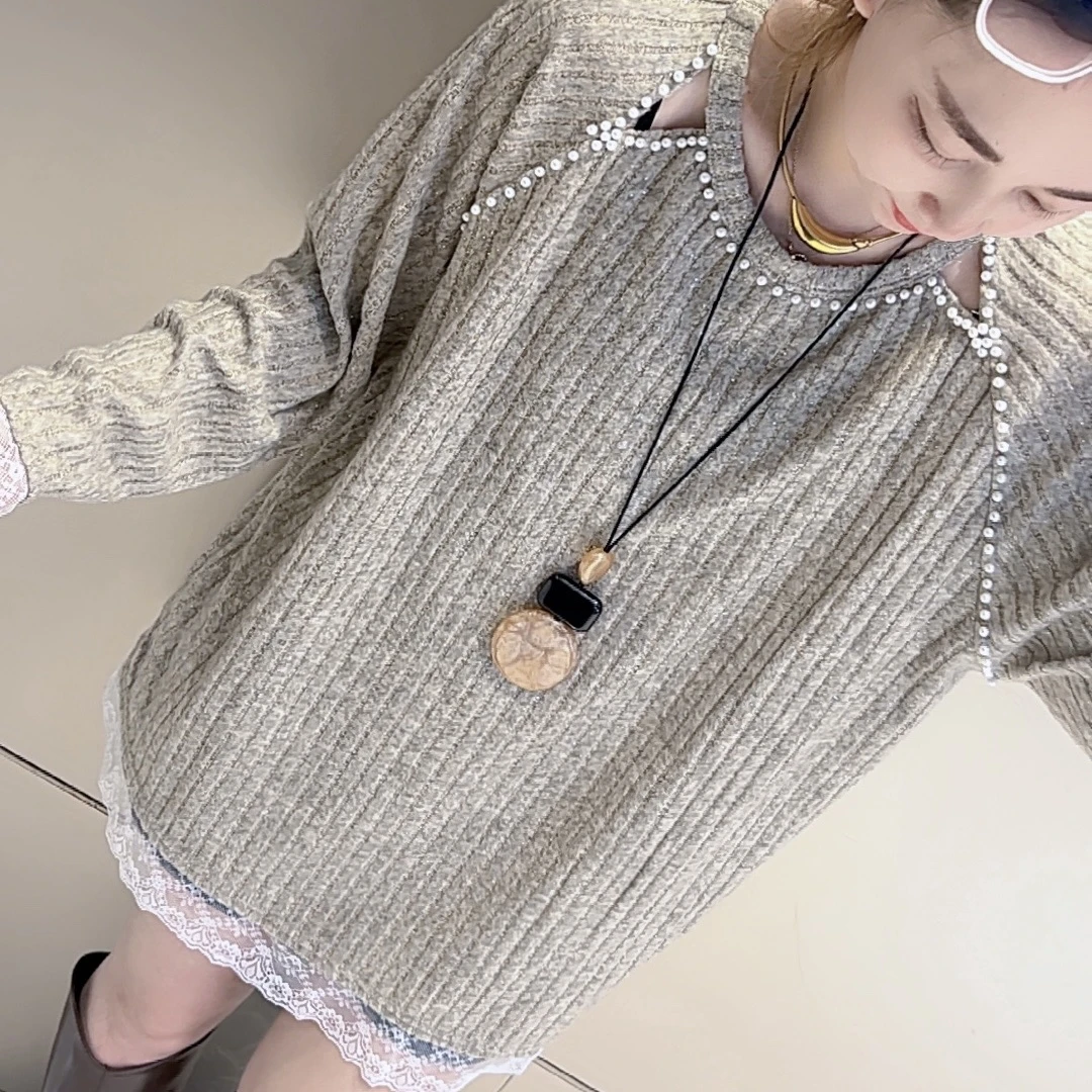 【艾艾259】雪花绒重工珠珠蕾丝拼接宽松版型打底设计款上衣内搭