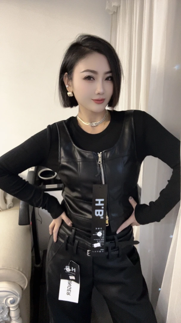 网红小众设计拼接蛋白皮拉链马甲加绒磨毛打底衫