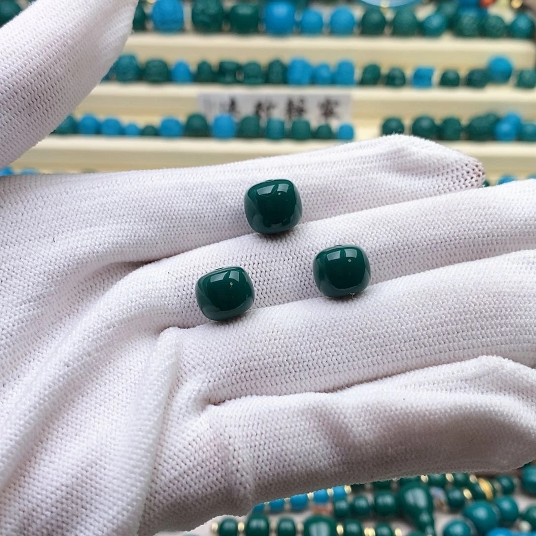 琉璃颈饰小*?科技平替 油绿色11+ 10三连