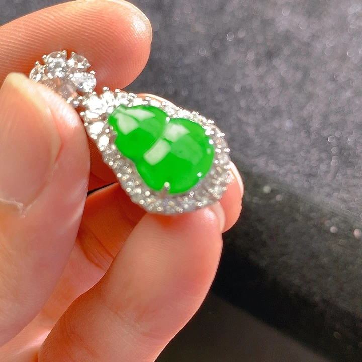 【闪购商品】翡翠颈饰银S925镶嵌翡翠