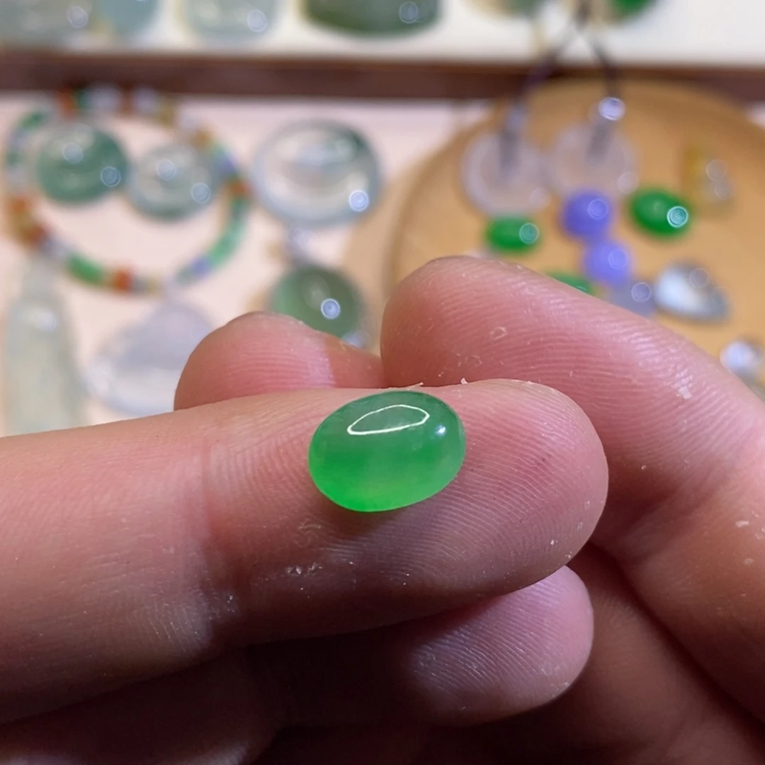 定制翡翠未镶嵌翡翠