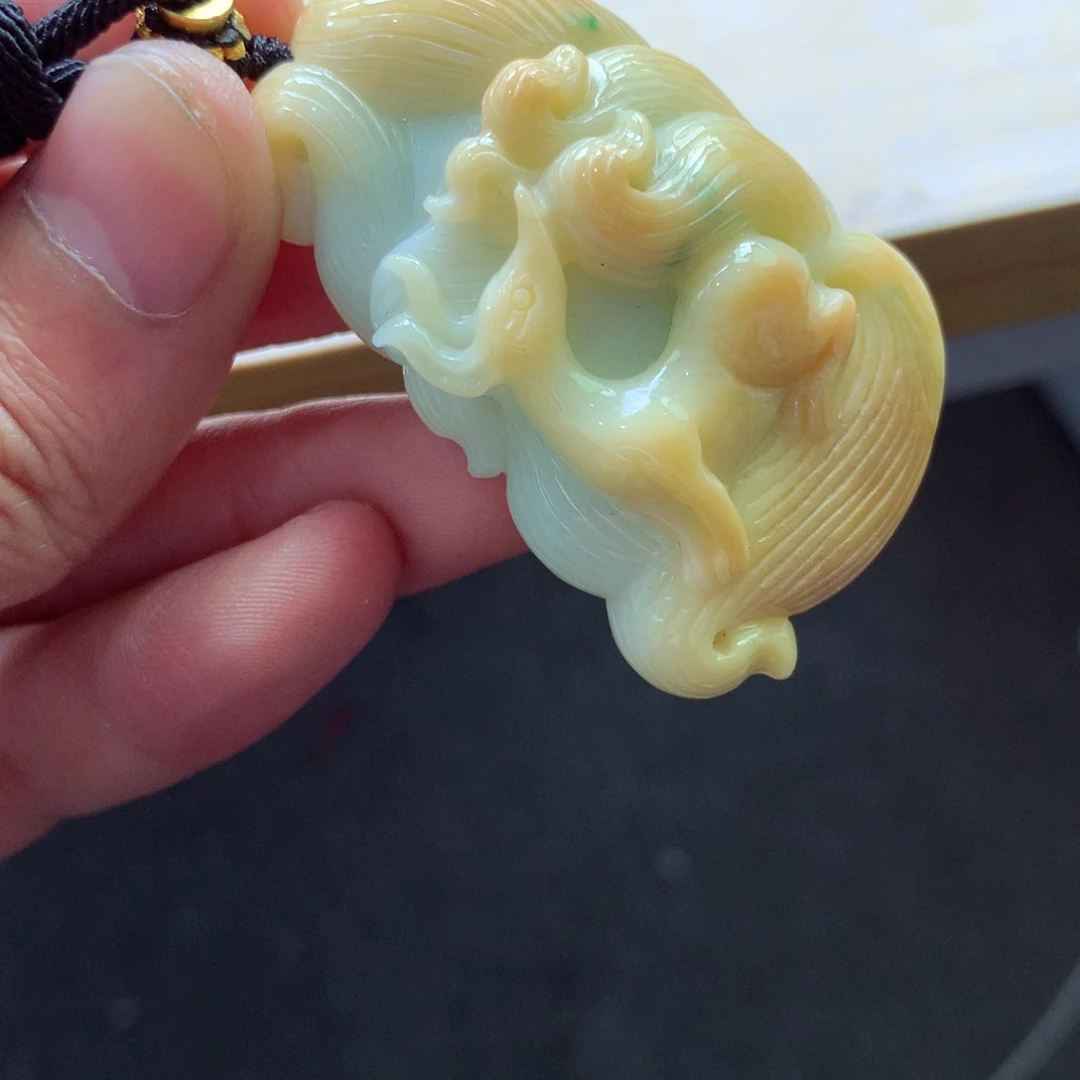 翡翠颈饰未镶嵌吊坠