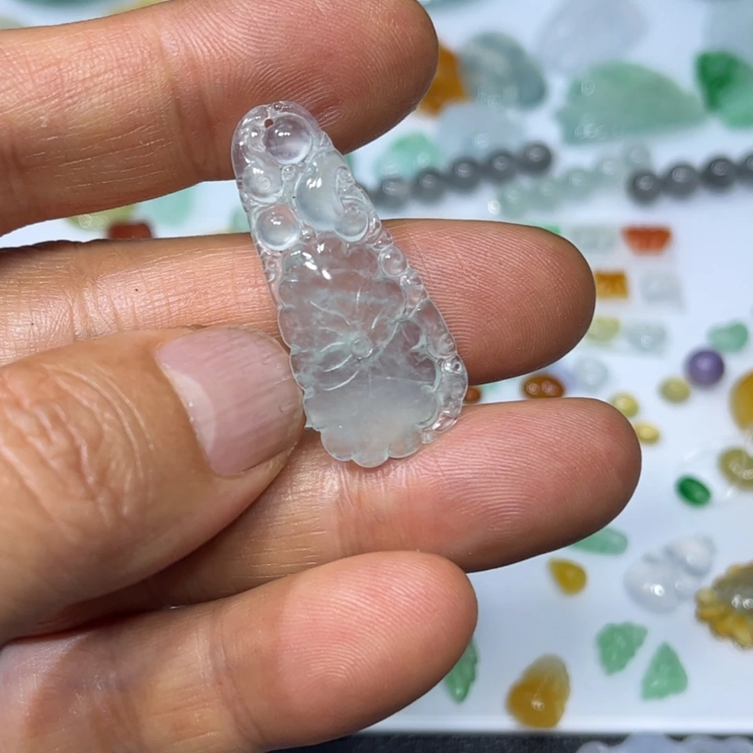 定制翡翠未镶嵌荷叶鱼