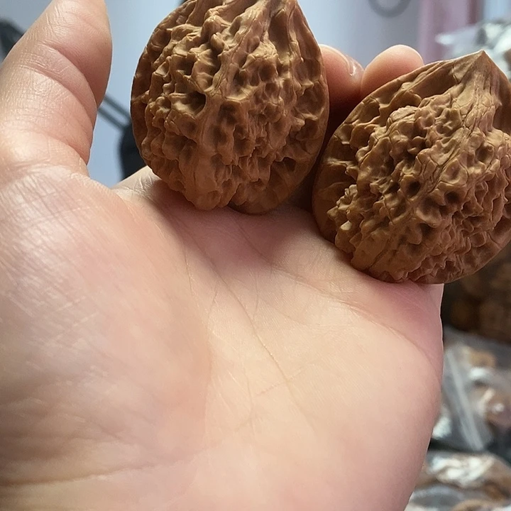 把件文玩核桃42麒麟纹官帽老树