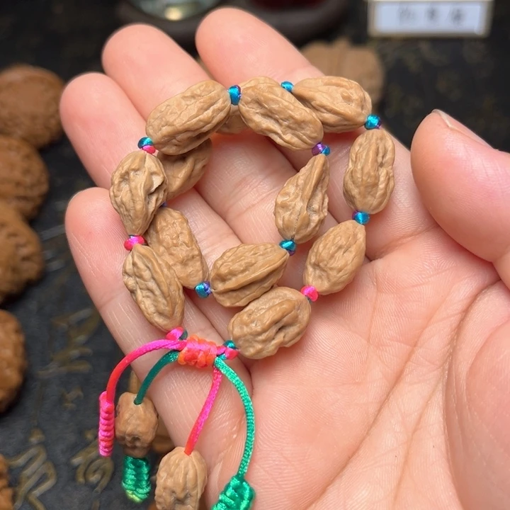 把件文玩核桃手串