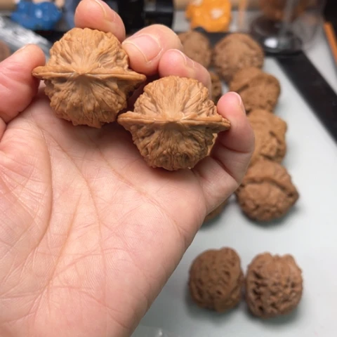 一***金文玩核桃吊坠公子帽