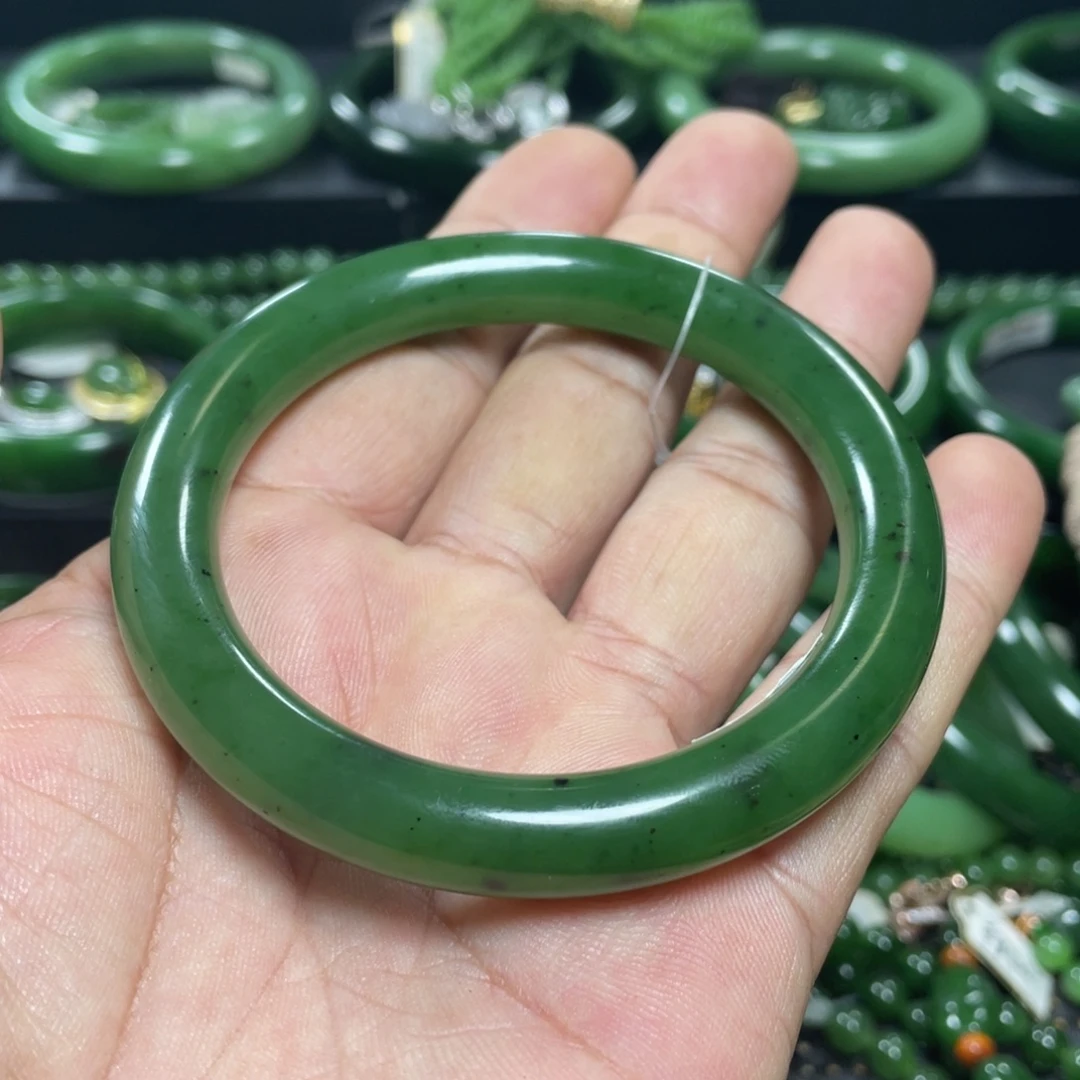 和田玉（碧玉）未镶嵌手镯