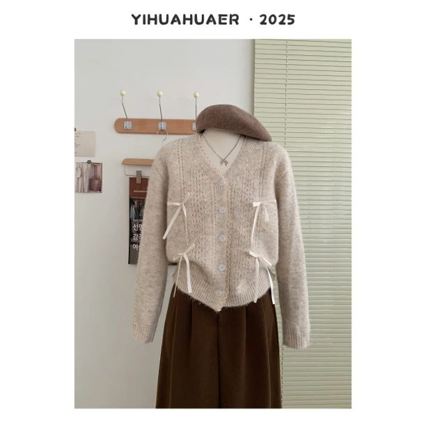 BHH-9876【豆乳奶糖】东大门韩版温柔甜美百搭蝴蝶结慵懒V领毛衣