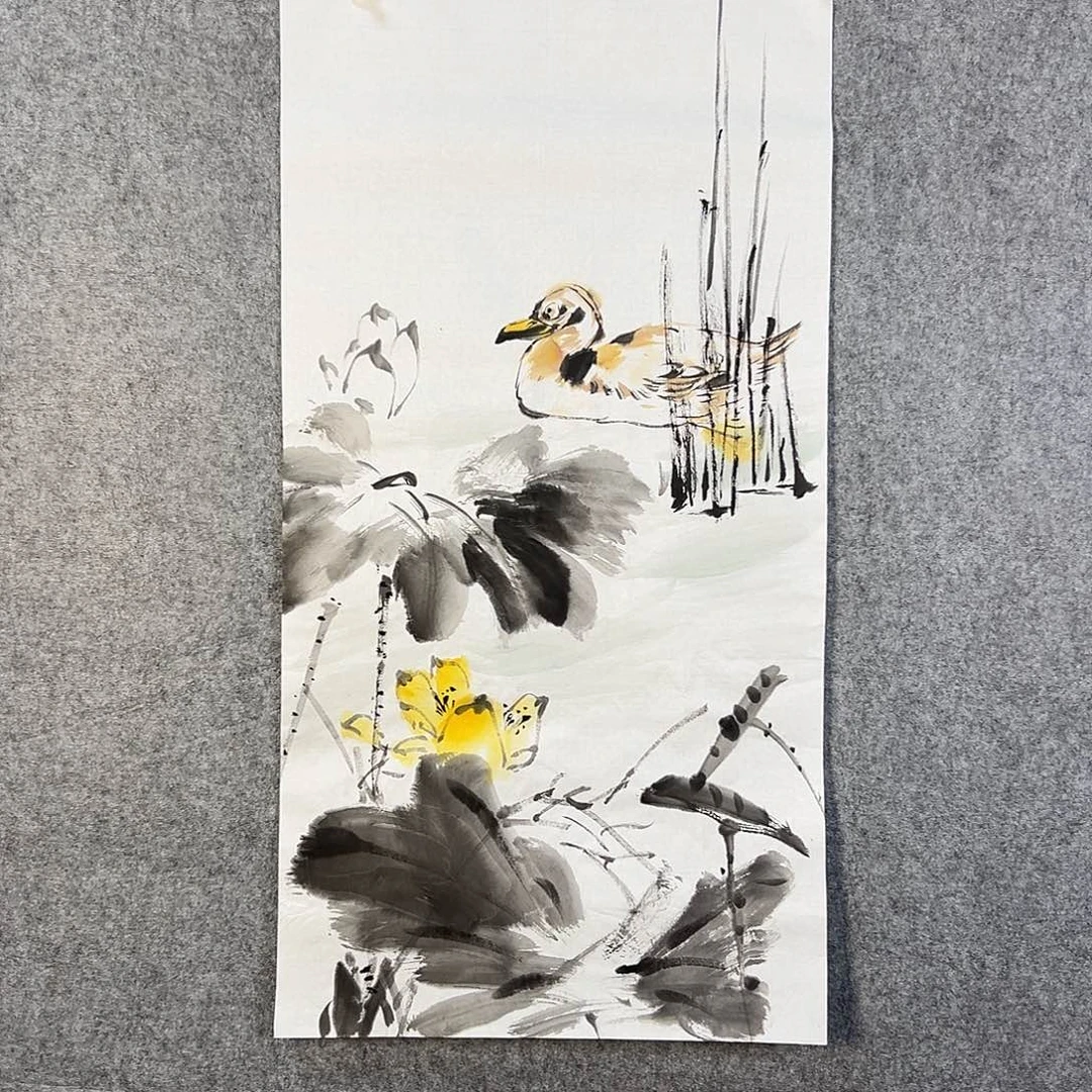 国画567 牡丹等植物生长于这里生长