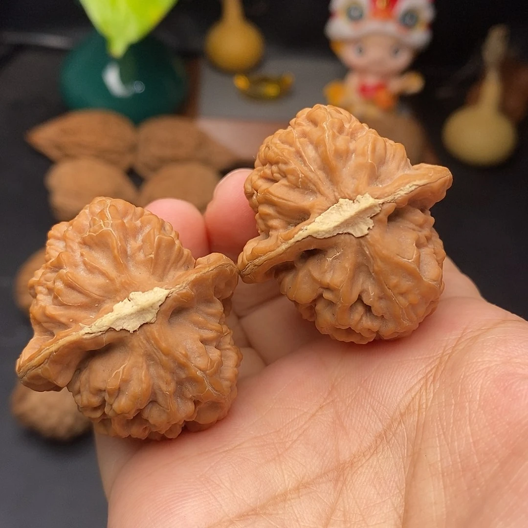 把件文玩核桃红莲