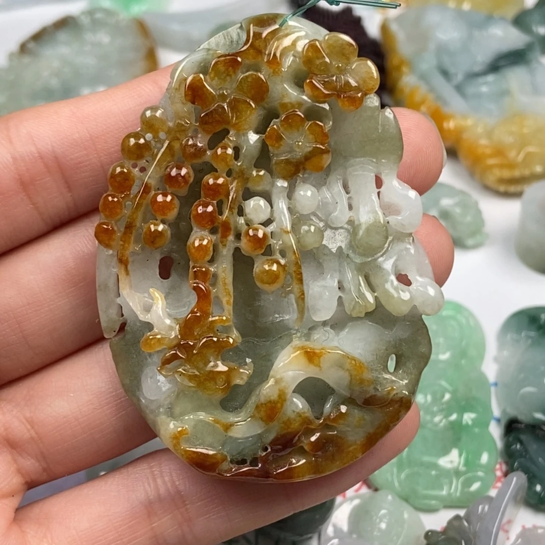 翡翠未镶嵌颈饰翡翠