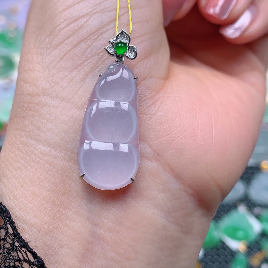 缅甸天然A货翡翠，冰种福豆 编号233/306尺寸33.4-12.8-4.9