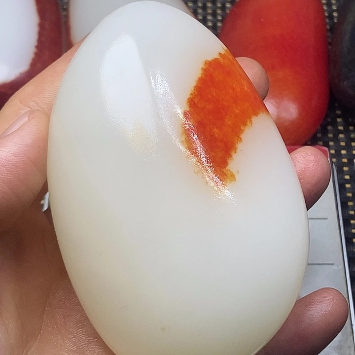 和田玉未镶嵌把件