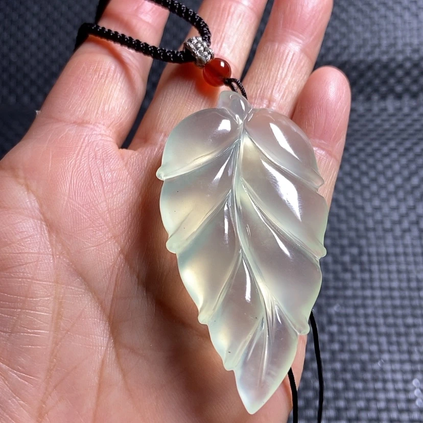 【闪购商品】未镶嵌蛇纹石玉颈饰