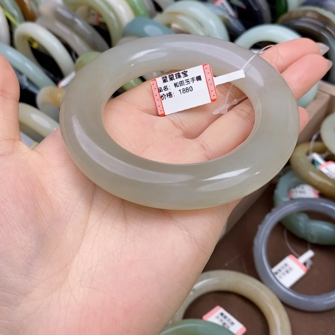 和田玉未镶嵌手镯冰底晴水57#