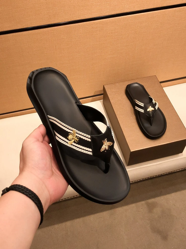 2025新款夏季男士小蜜蜂刺绣人字拖男高端潮流外穿防滑拖鞋男潮牌