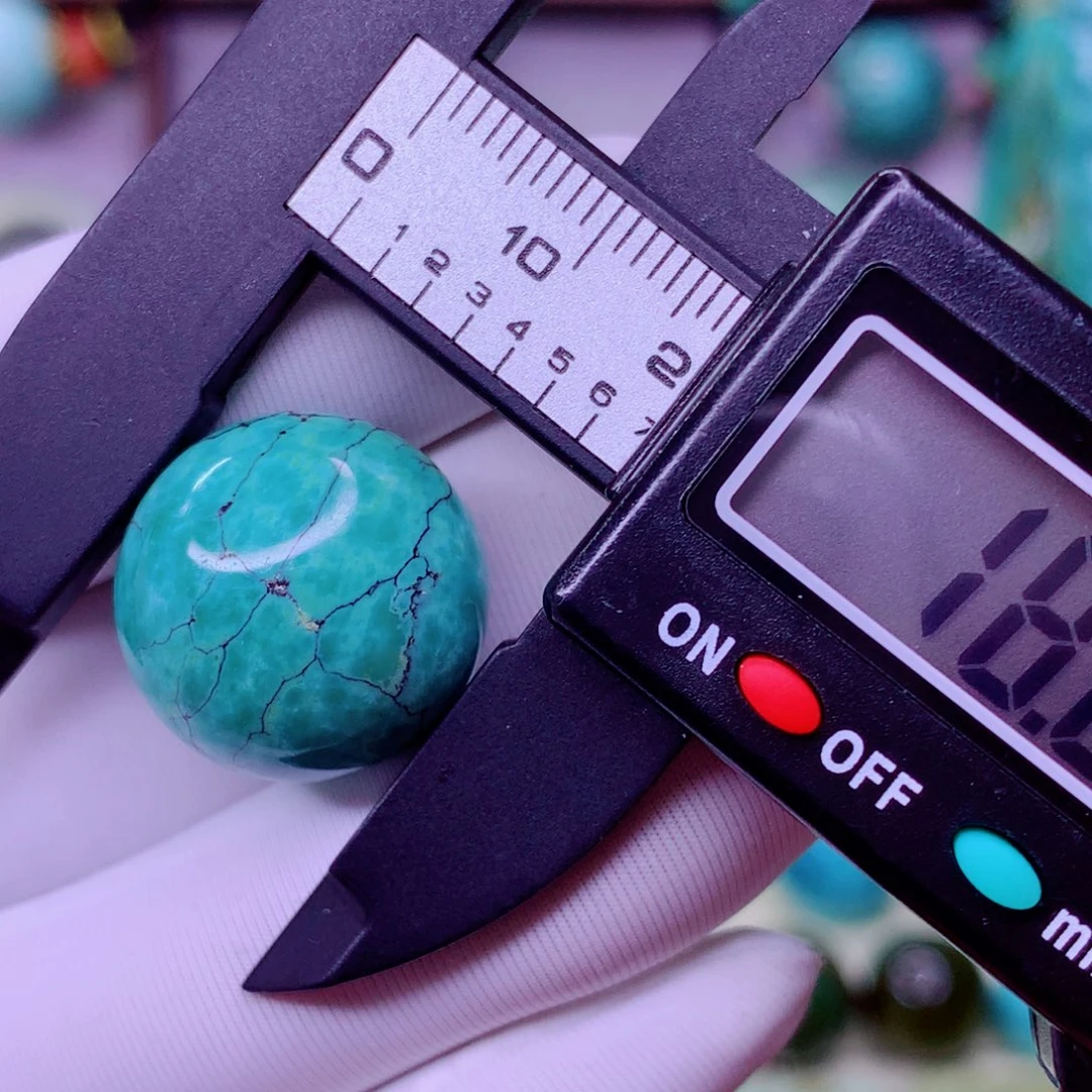 绿松石未镶嵌原矿绿松石