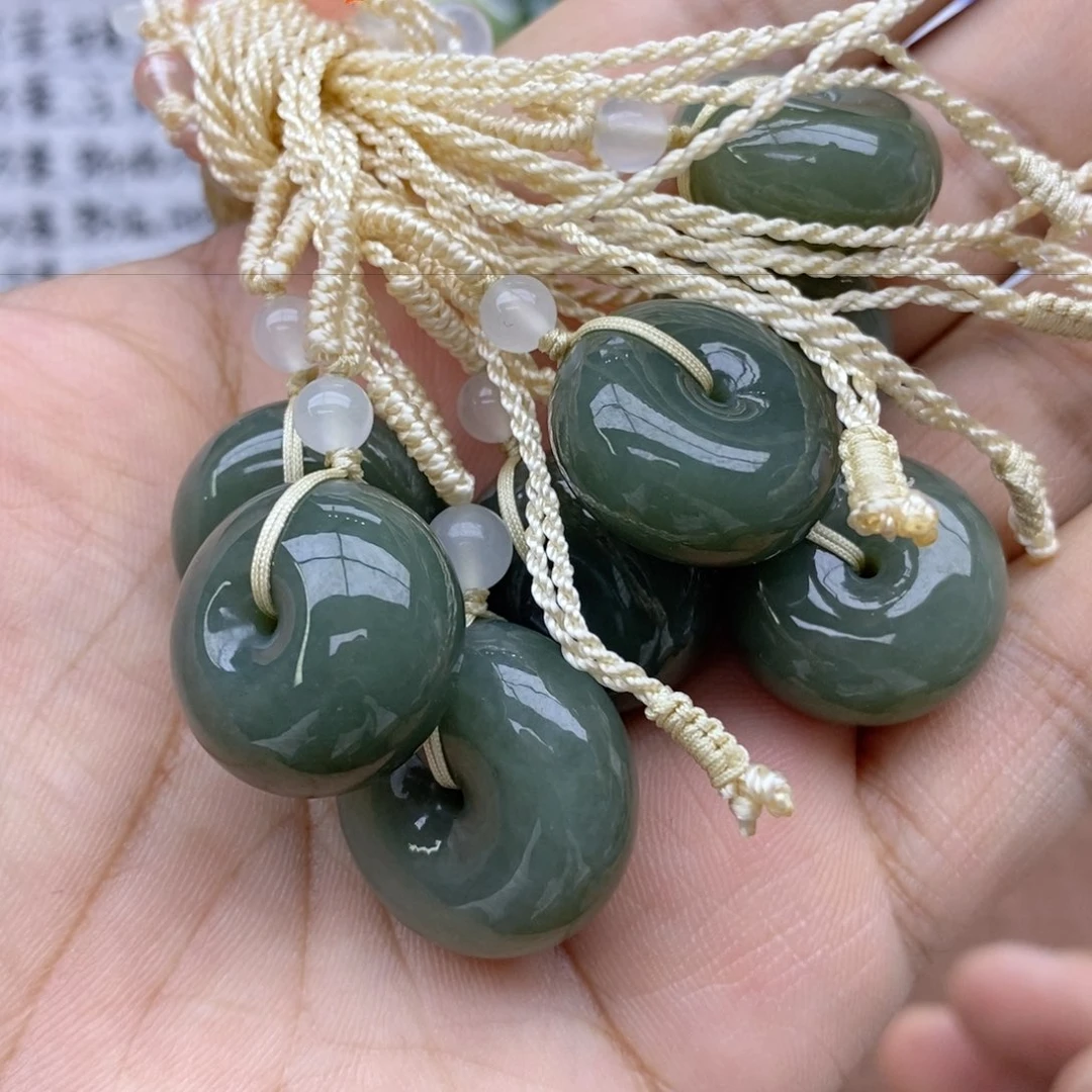 吊坠(不含链)未镶嵌和田玉卡拍一发一