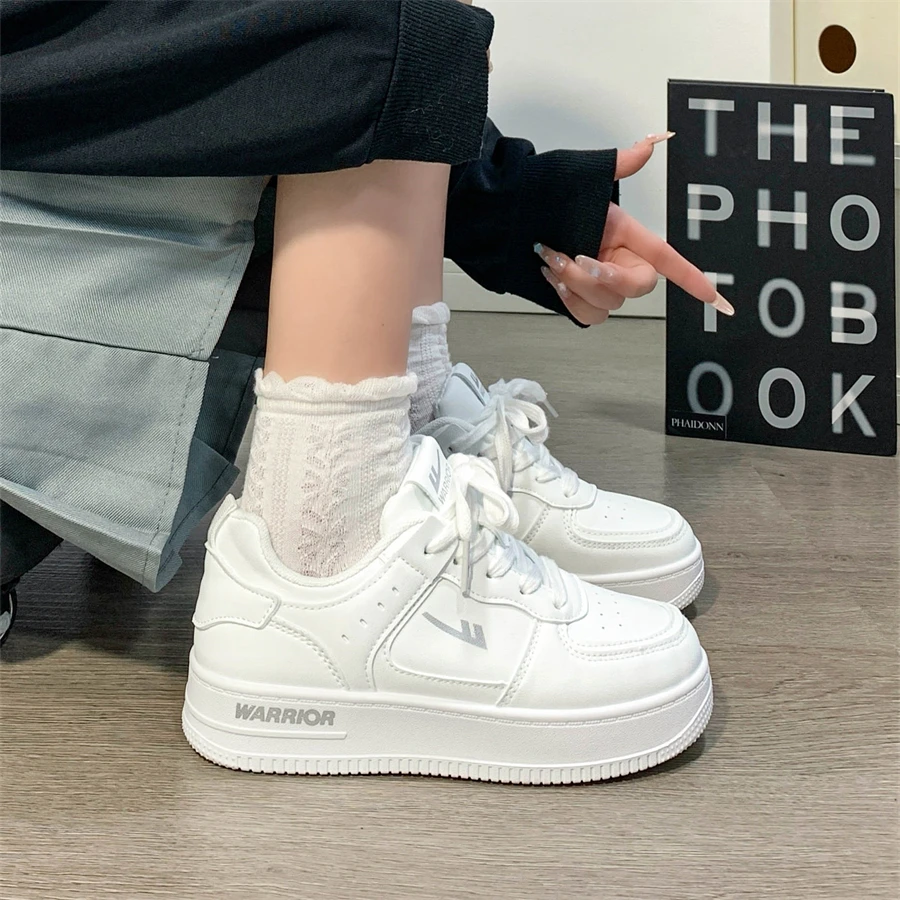 回力男女同款低帮休闲百搭爆款小众ins潮学生透气厚底原创板鞋子