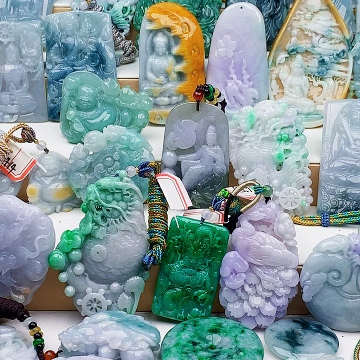 吊坠(不含链)未镶嵌翡翠