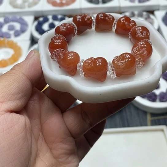 石英质玉（非洲翠）合金手串