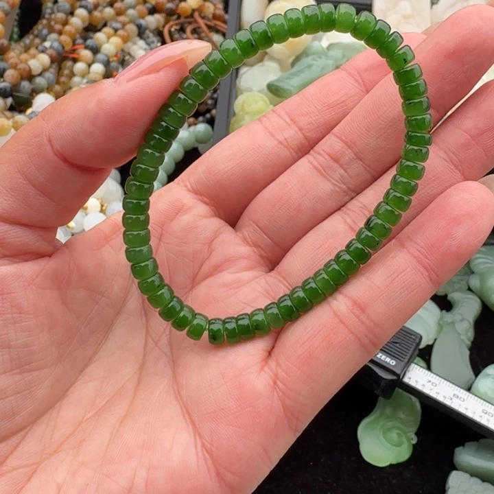 和田玉未镶嵌颈饰荣浩