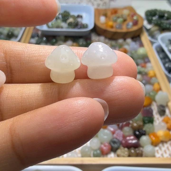 和田玉未镶嵌珠宝半成品