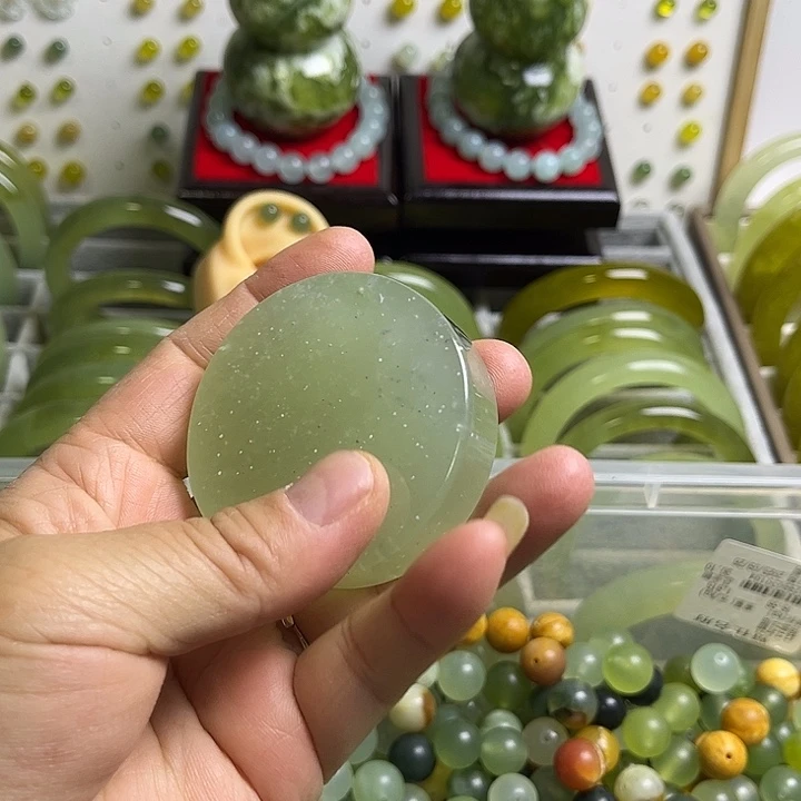 合金蛇纹石玉颈饰