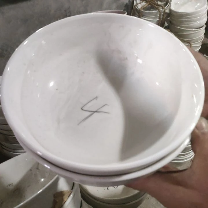 摆件陶瓷盘子碗啥都有