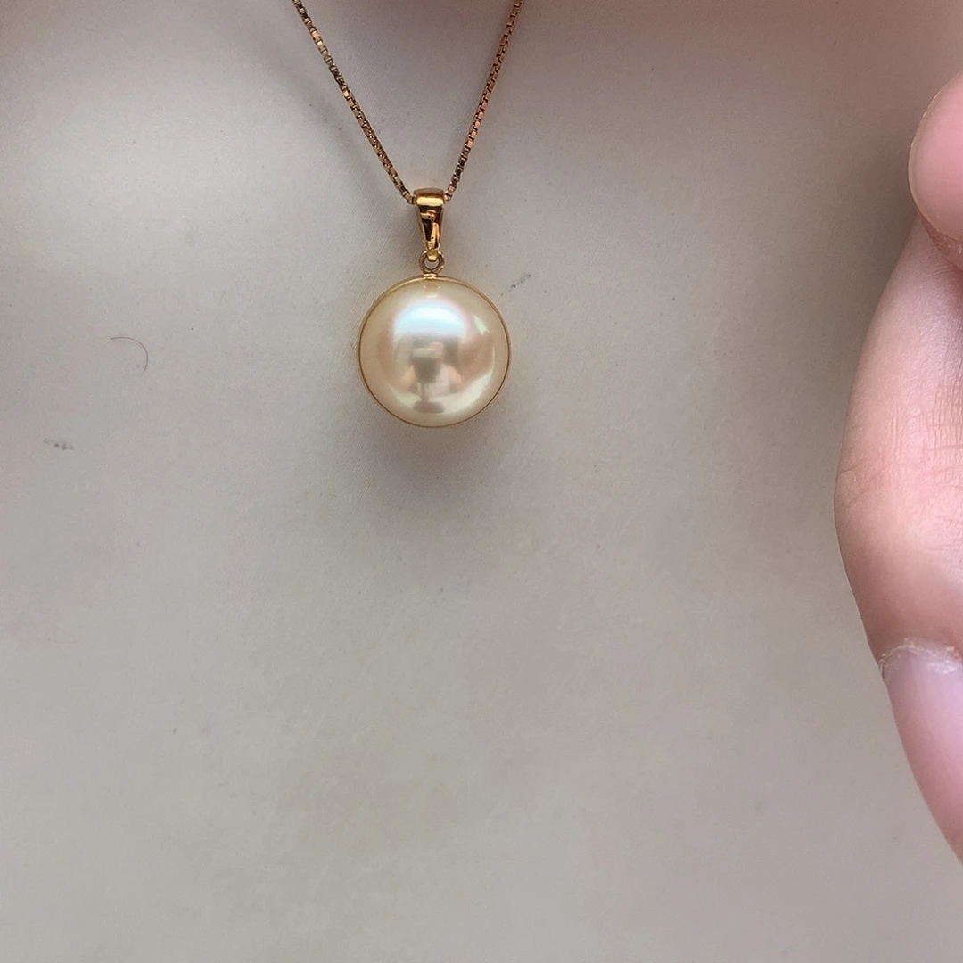 18K金镶嵌吊坠(赠链)拼合珍珠（马贝珠）12mm