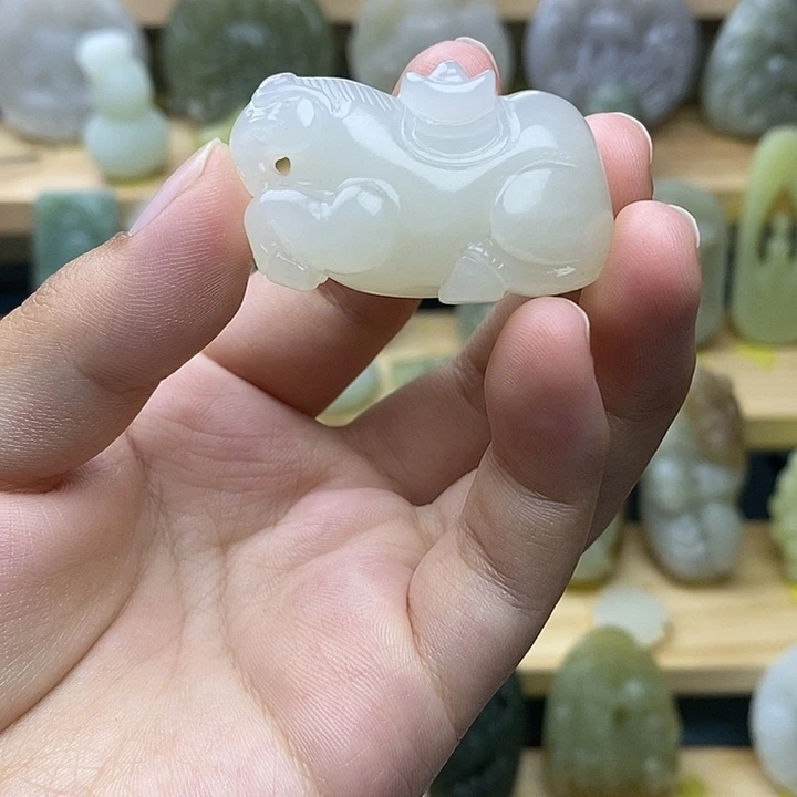 未镶嵌和田玉挂件