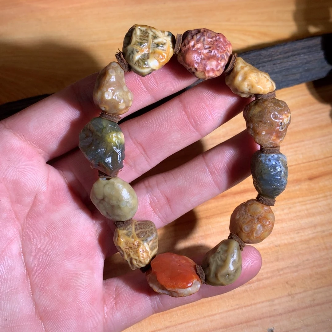 玛瑙/玉髓未镶嵌阿拉善戈壁玛瑙