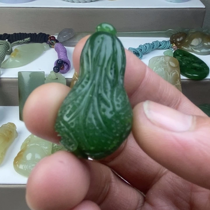 和田玉（碧玉）未镶嵌颈饰
