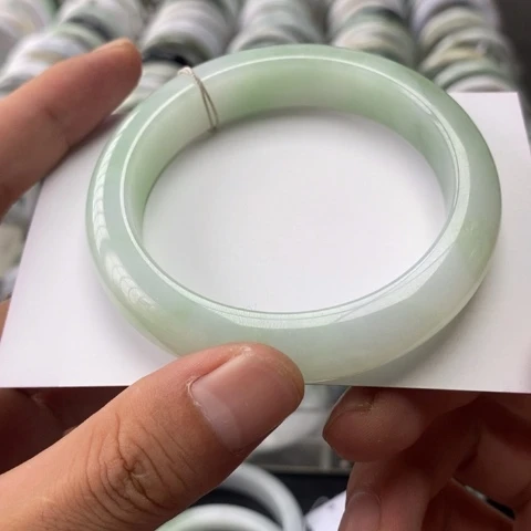 未镶嵌手镯翡翠翡翠手镯
