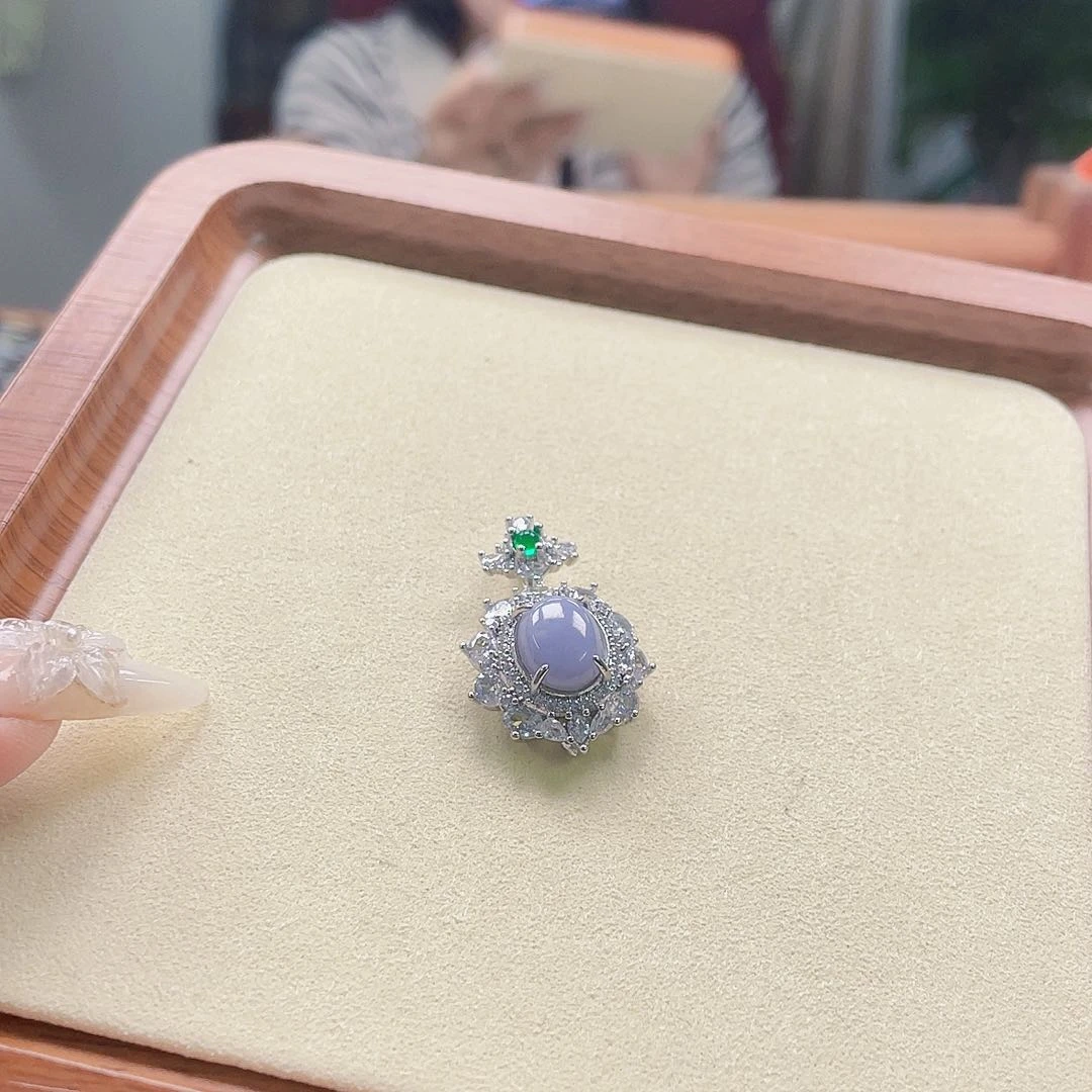 翡翠未镶嵌颈饰天然翡翠Ａ货